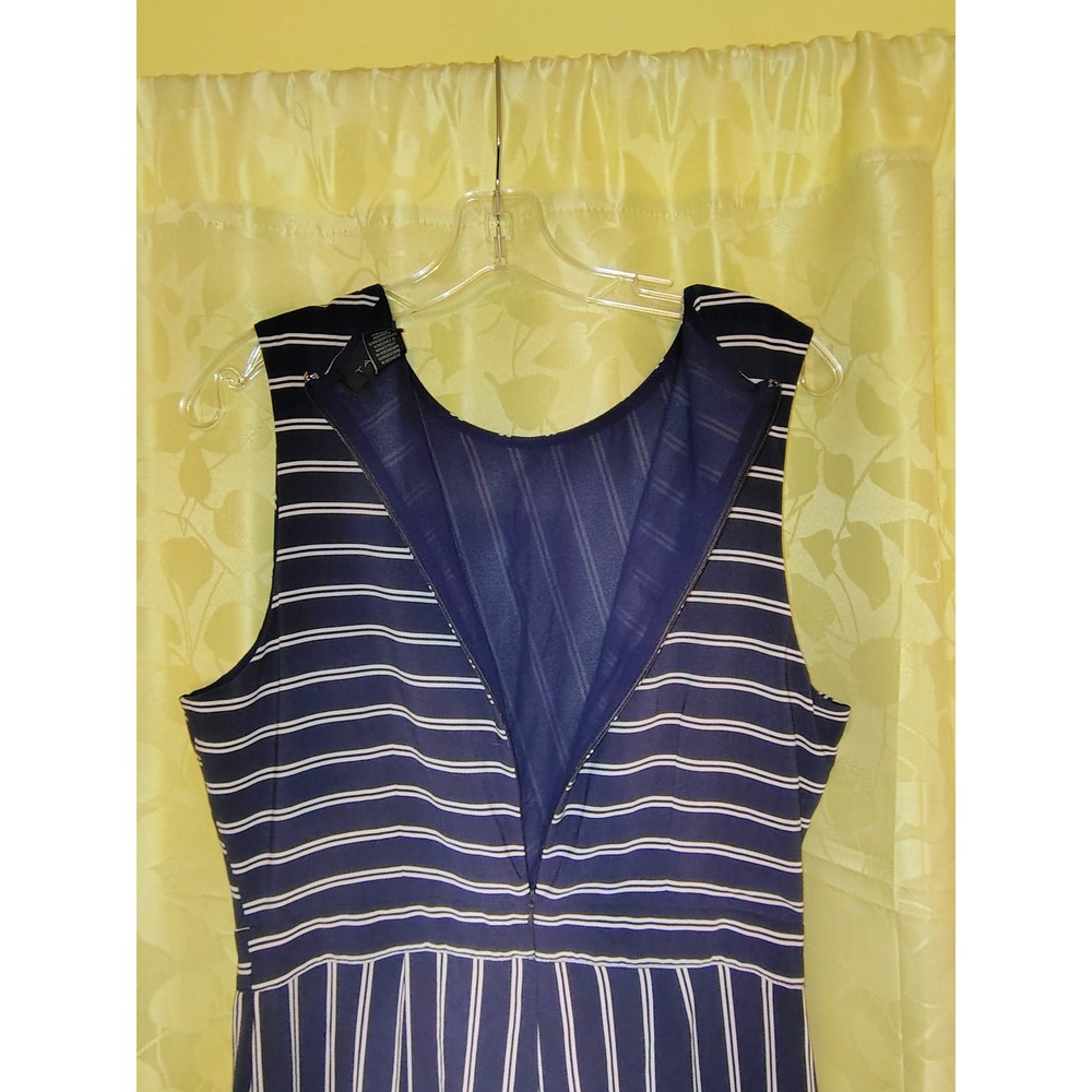 Tahari Navy Blue White Striped Wide Leg Sleeveless Jumpsuit with Pockets - Picture 4 of 16